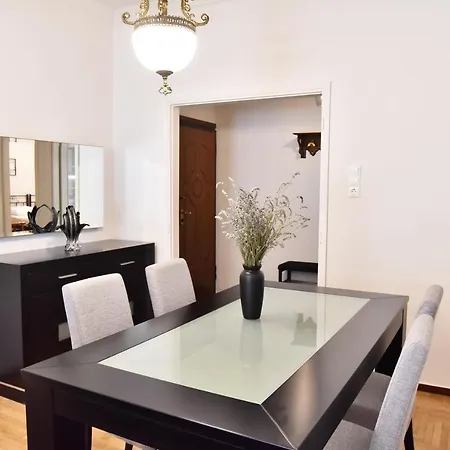 Downtown 10 * Kavala